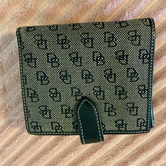 Wallet - Picture 2 of 4